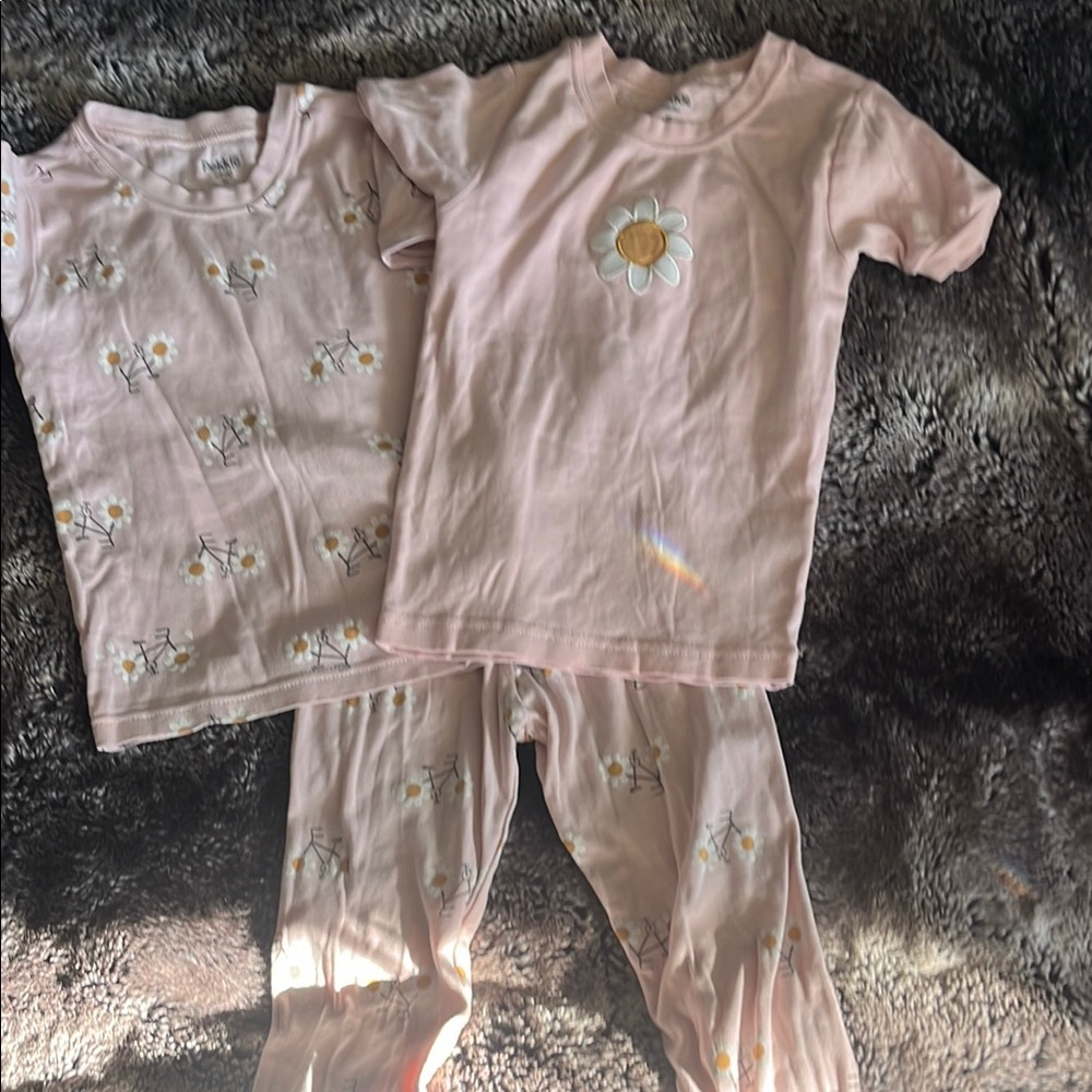 Pink Daisy Short-Sleeve Kids Pajama Set